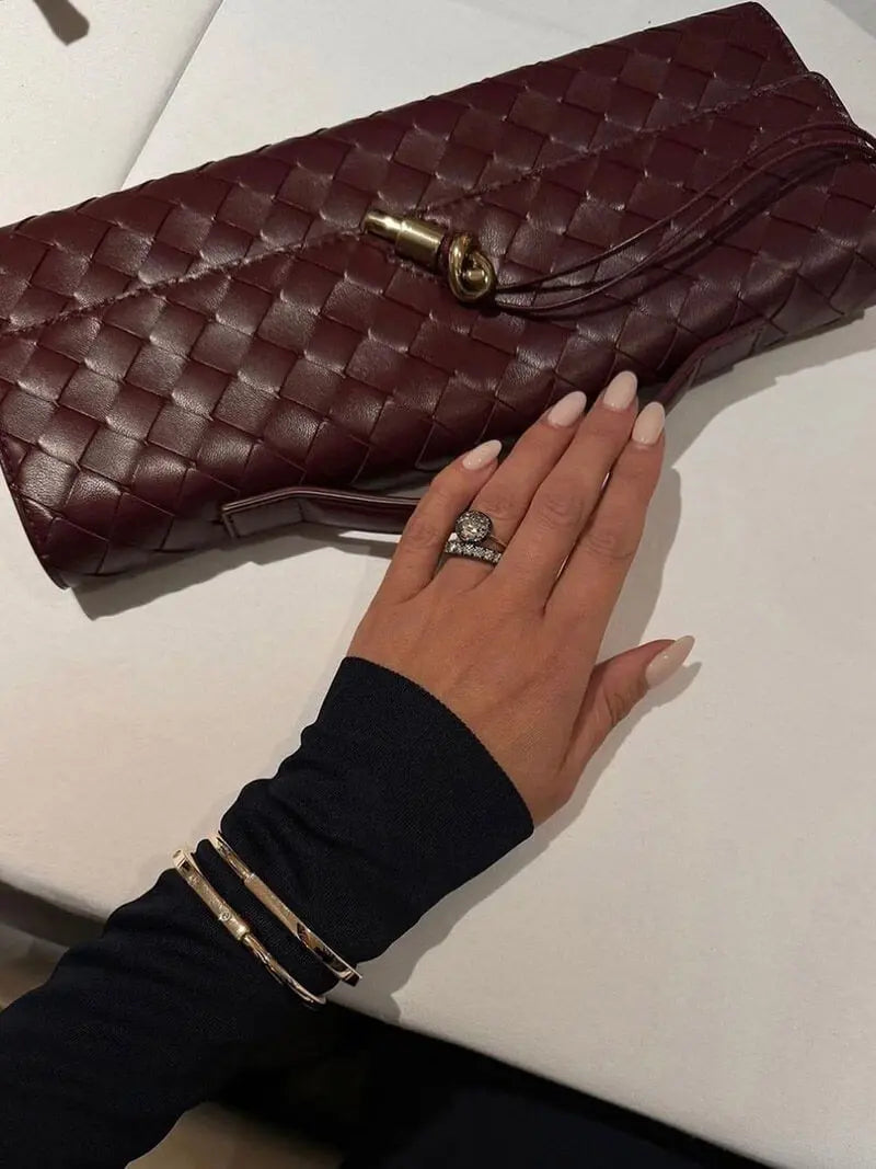 Nieve™ | Elegante bolso trenzado de cuero vegano
